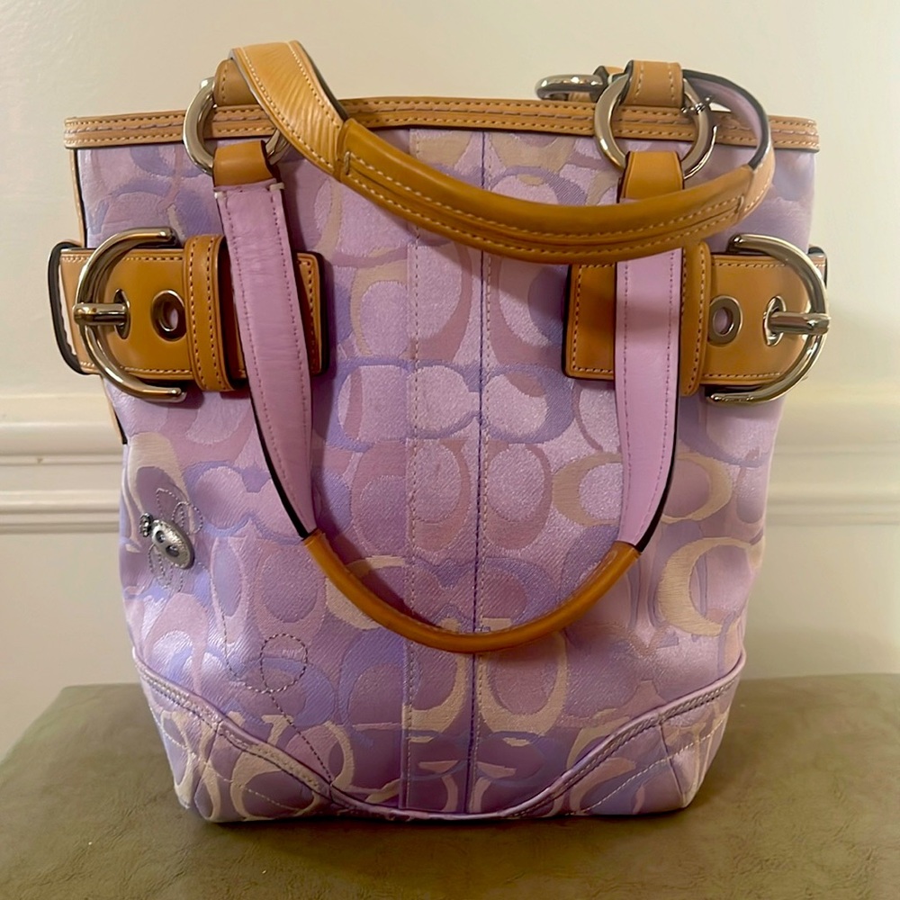 Coach Purse measurements 9.5”X 10”